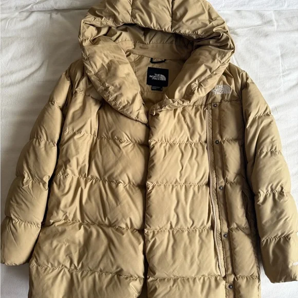 The North Face Women's Khaki Puffer Jacket - Picture 1 of 6